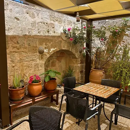 Eleni Maison d'hôtes 2*