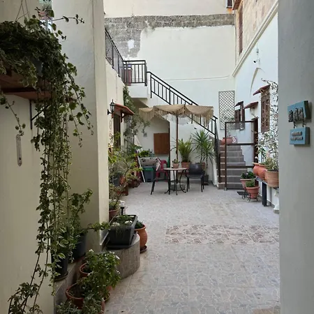 Eleni Maison d'hôtes 2*