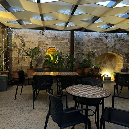 Casa de hóspedes Eleni 2*