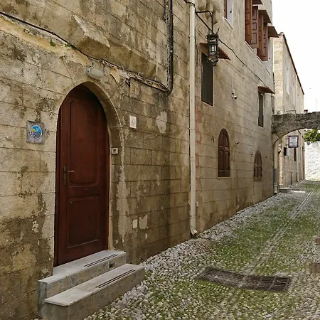 Casa de hóspedes Eleni 2*